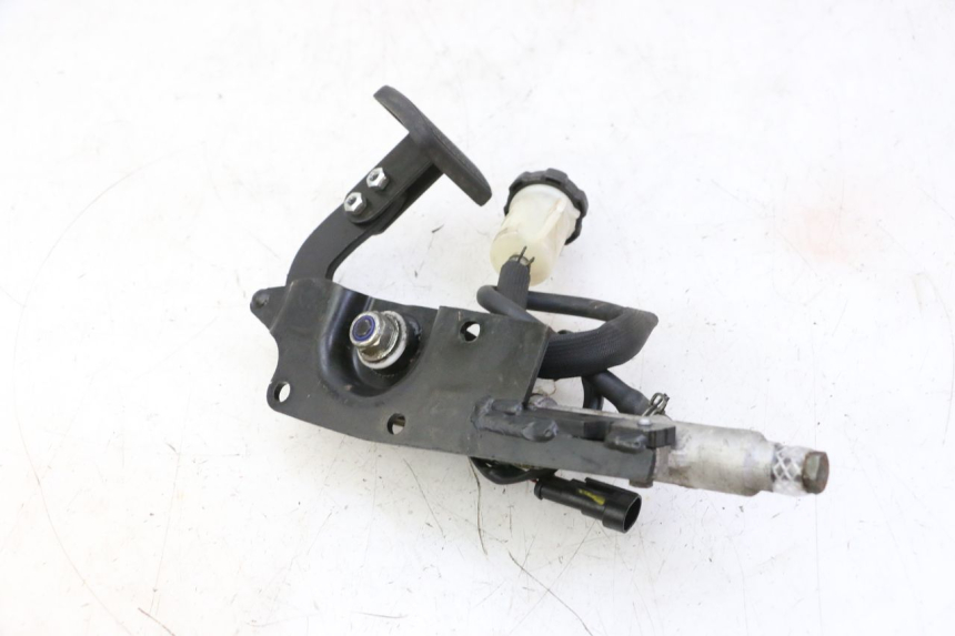 photo de PEDAL DE FRENO PIAGGIO MP3 RL 250 (2006 - 2010) - Otra perspectiva