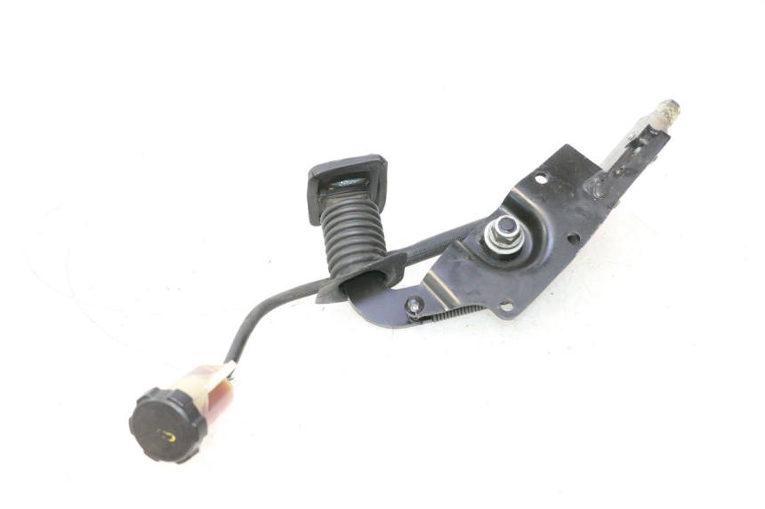 photo de PEDAL FRENO PIAGGIO MP3 500 (2011 - 2015) - Primer plano técnico