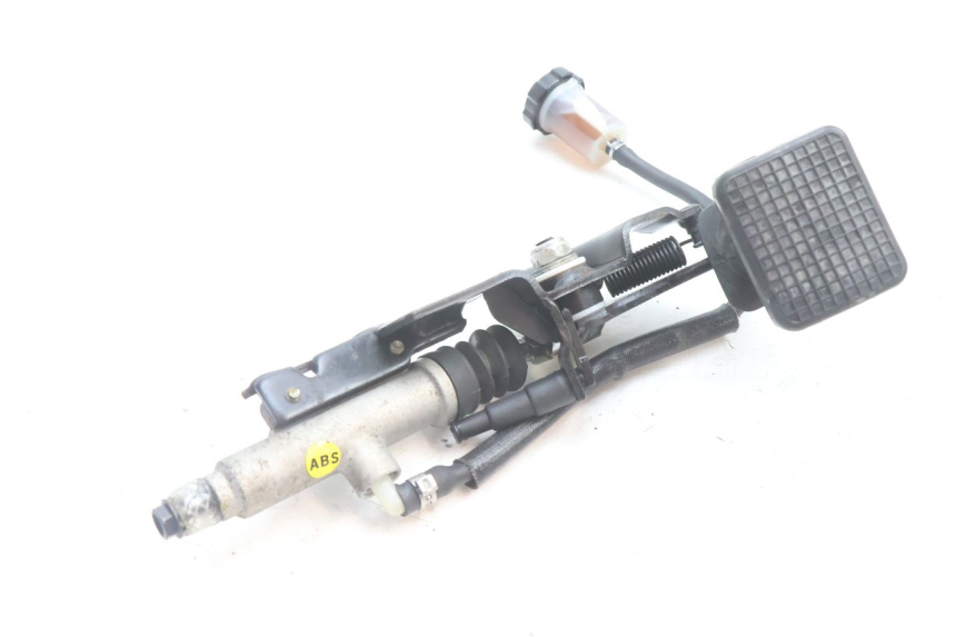 photo de PEDAL FRENO PIAGGIO MP3 500 (2016 - 2018) - Detalles de los puntos de fijación