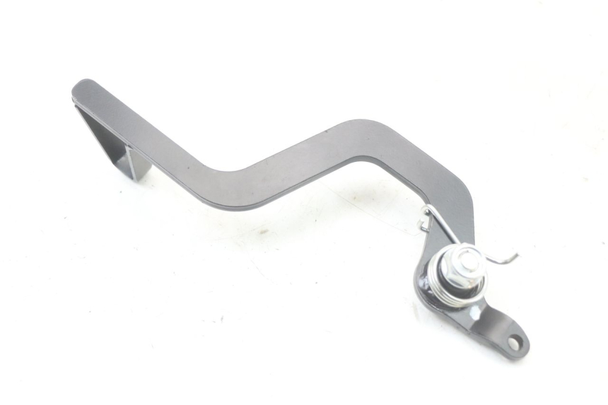 photo de PEDAL FRENO ROYAL ENFIELD SCRAM 411 (2022 - 2024) - Primer plano técnico