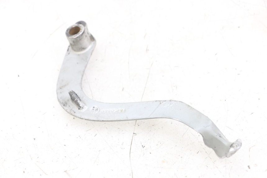 photo de PEDAL DE FRENO DERBI SENDA SM X-TREME 50 (2006 - 2010) - Primer plano técnico