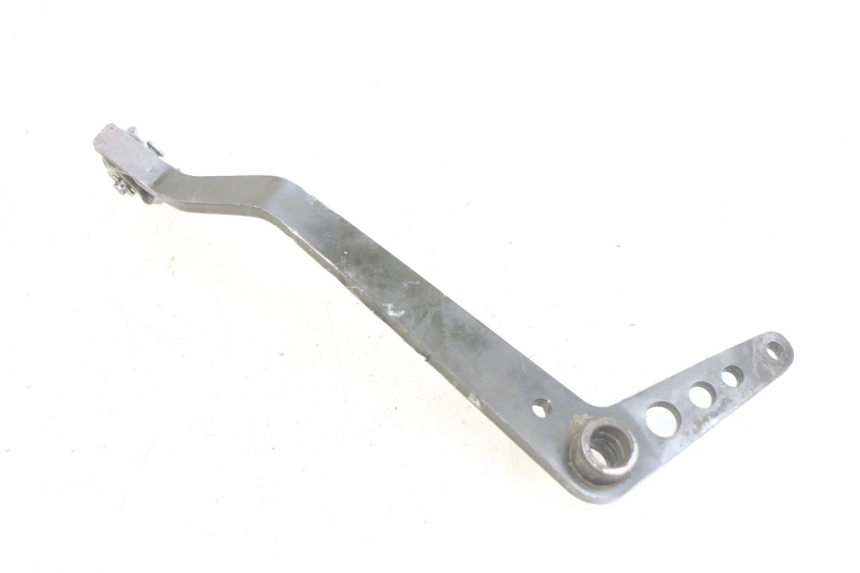 photo de PEDAL FRENO YAMAHA TTR 125 (2000 - 2020) - Primer plano técnico
