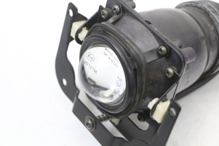 photo de Faros delanteros E-MAX 80L 1 (2011 - 2014) - Detalles de los puntos de fijación