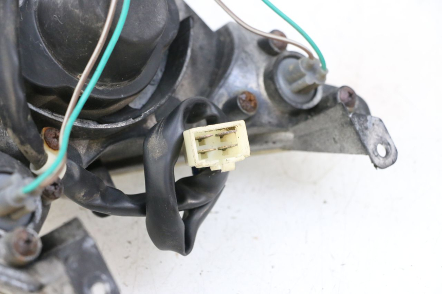 photo de FARO DELANTERO KYMCO AGILITY CITY 4T 50 (2008 - 2016) - Otra perspectiva