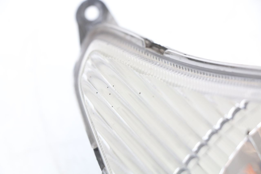 photo de FARO DELANTERO KYMCO AGILITY FR 2T 50 (2012 - 2017) - Detalles de los puntos de fijación