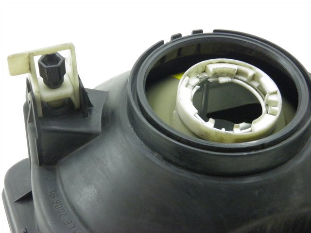 photo de FARO DELANTERO BMW K 75 RT ABS 750 (1989 - 1997) - Primer plano técnico