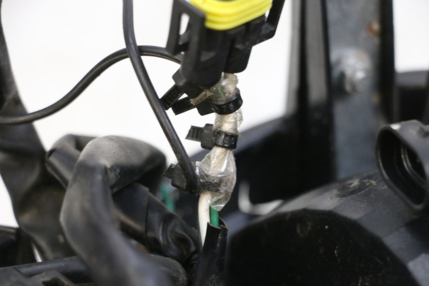 photo de FARO DELANTERO MAG POWER BOMBERS 4T 50 (2016 - 2026) - Otra vista del artículo