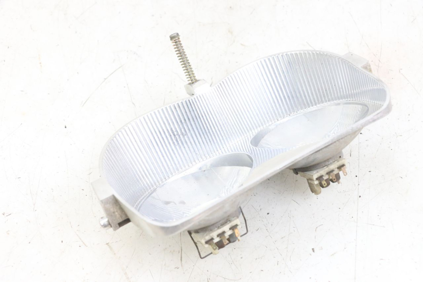 photo de FARO DELANTERO MBK BOOSTER SPIRIT 50 (2004 - 2017) - Detalles de los puntos de fijación