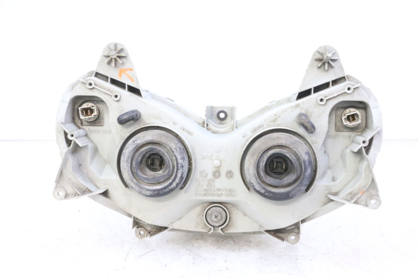 photo de FARO DELANTERO SUZUKI BURGMAN 125 (2007 - 2014) - Primer plano de alta resolución