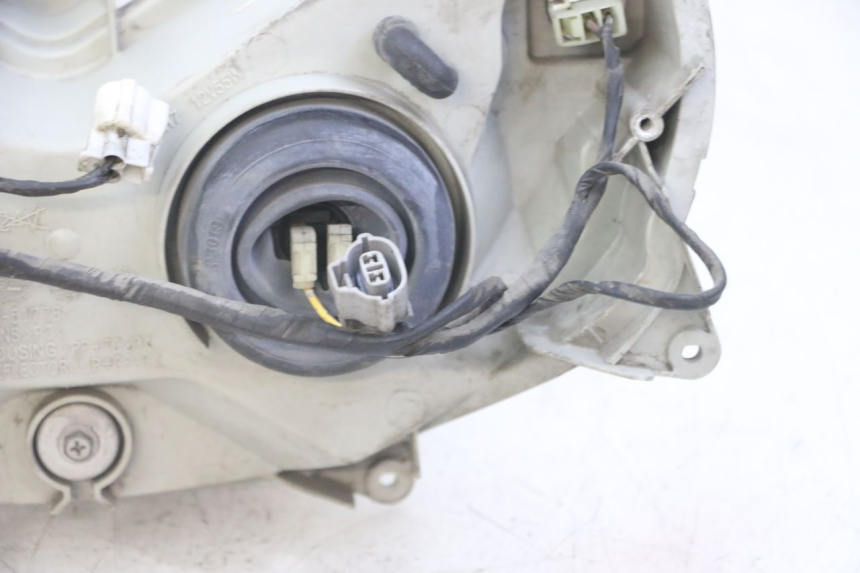 photo de FARO DELANTERO SUZUKI BURGMAN 125 (2007 - 2014) - Otra vista del artículo