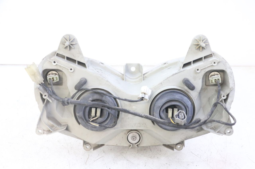 photo de FARO DELANTERO SUZUKI BURGMAN 125 (2007 - 2014) - Primer plano de alta resolución