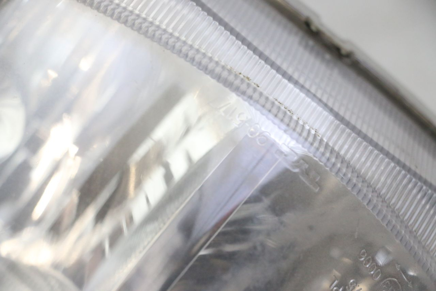 photo de FARO DELANTERO SUZUKI BURGMAN 125 (2007 - 2014) - Zoom estado de uso