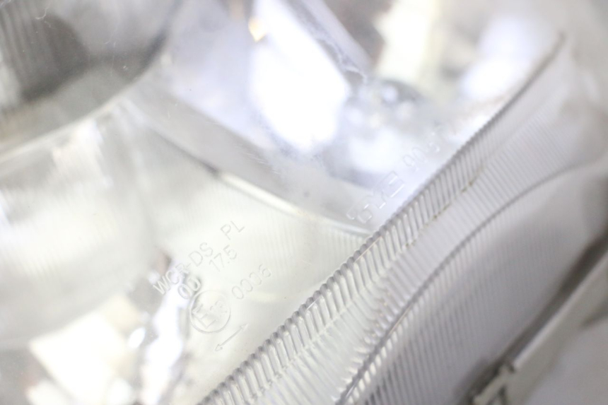 photo de FARO DELANTERO SUZUKI BURGMAN 125 (2007 - 2014) - Otra perspectiva