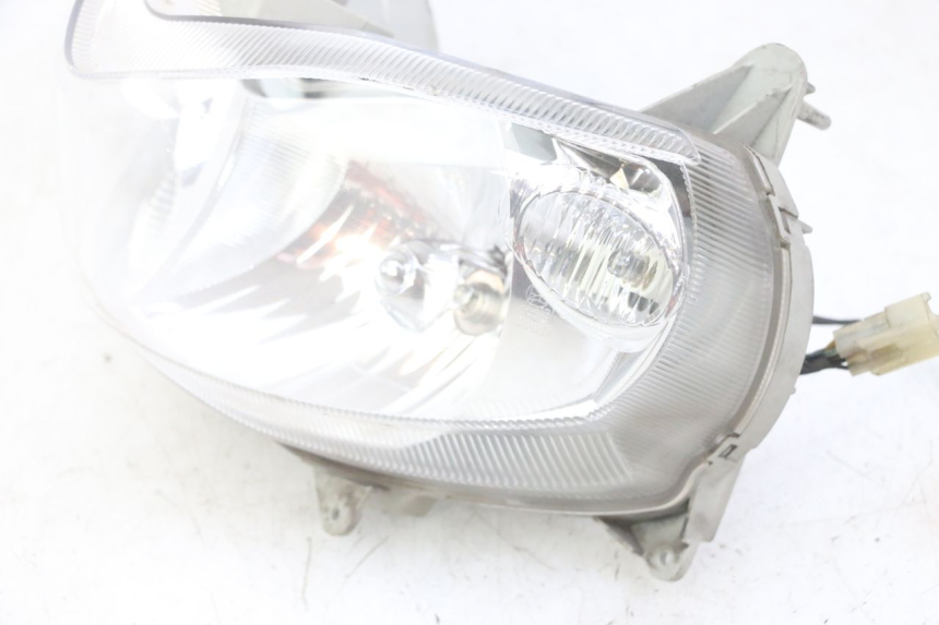 photo de FARO DELANTERO SUZUKI BURGMAN 125 (2007 - 2014) - Primer plano técnico