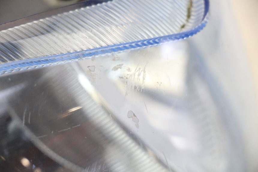 photo de FARO DELANTERO SUZUKI BURGMAN 125 (2007 - 2014) - Zoom estado de uso