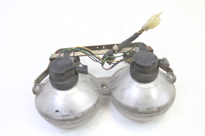 photo de FARO DELANTERO YAMAHA BW'S 100 (1999 - 2002) - Detalles de los puntos de fijación