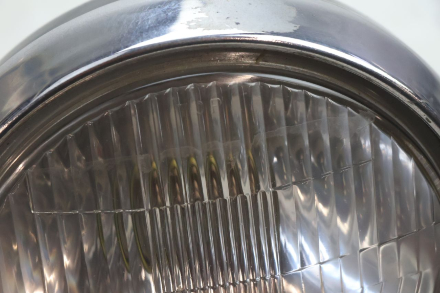 photo de FARO DELANTERO HONDA CB TWO FIFTY 250 (1991 - 2002) - Detalle de la pieza