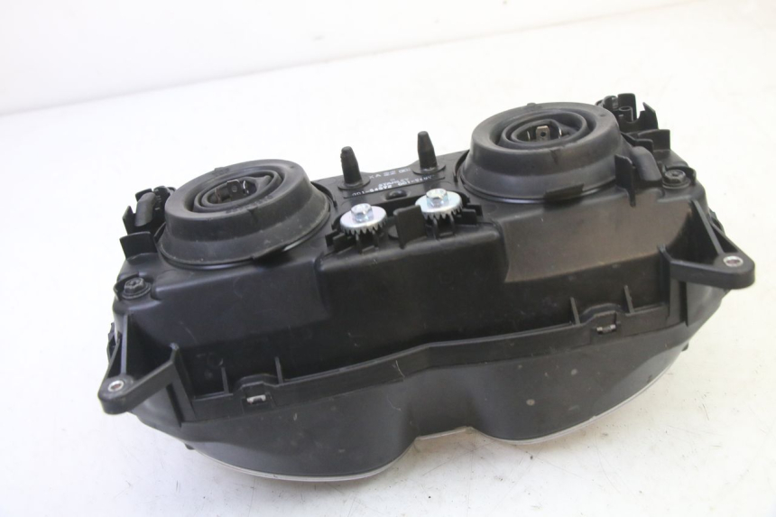 photo de FARO DELANTERO HONDA CBR RR FIREBLADE 900 (1992 - 1994) - Estado de la superficie y material