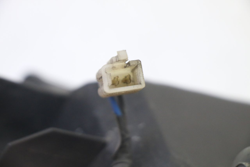 photo de FARO DELANTERO YAMAHA CYGNUS X INJECTION 125 (2007 - 2013) - Primer plano de alta resolución