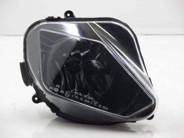 photo de FARO DELANTERO DERBI GP MAX 250 (2006 - 2008) - Detalle de la pieza