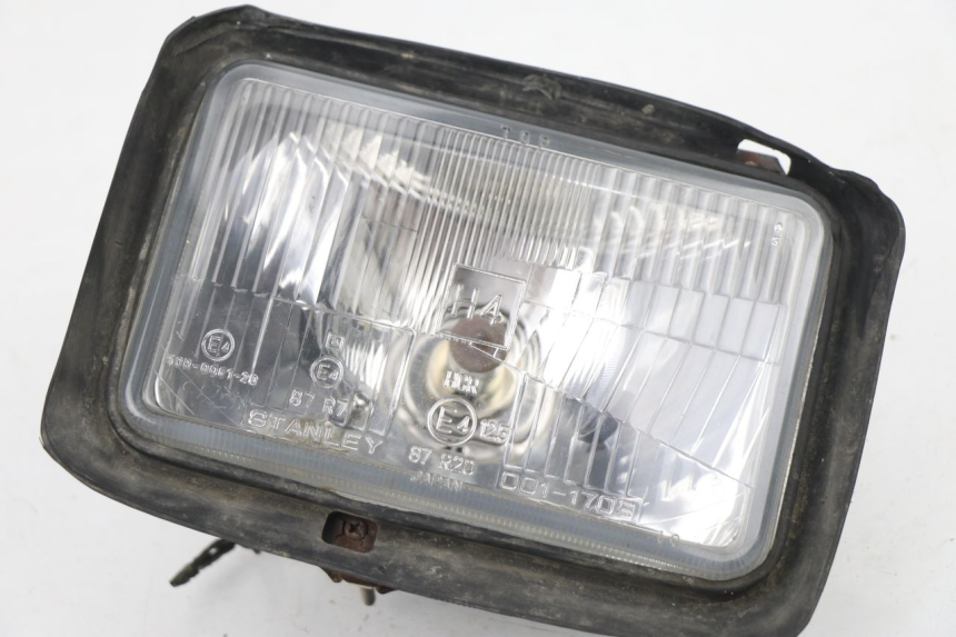 photo de FARO DELANTERO SUZUKI DR DJEBEL 600 (1985 - 1990) - Estado de la superficie y material