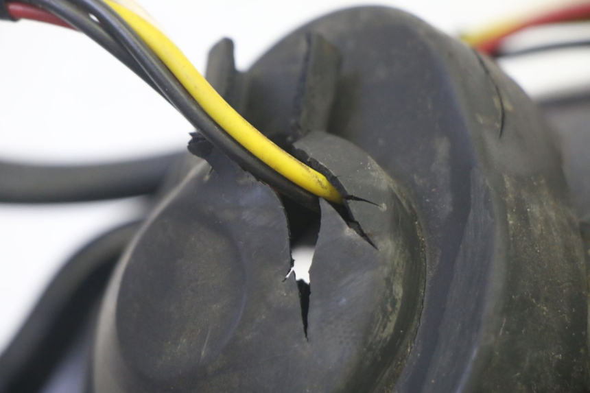 photo de FARO DELANTERO DERECHA ADIVA AD3 300 (2014 - 2020) - Recambio usado revisado