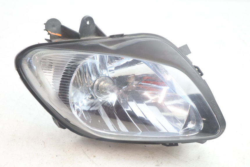 photo de FARO DELANTERO DERECHA SUZUKI BURGMAN EXECUTIVE ABS 650 (2006 - 2012) - Vista principal