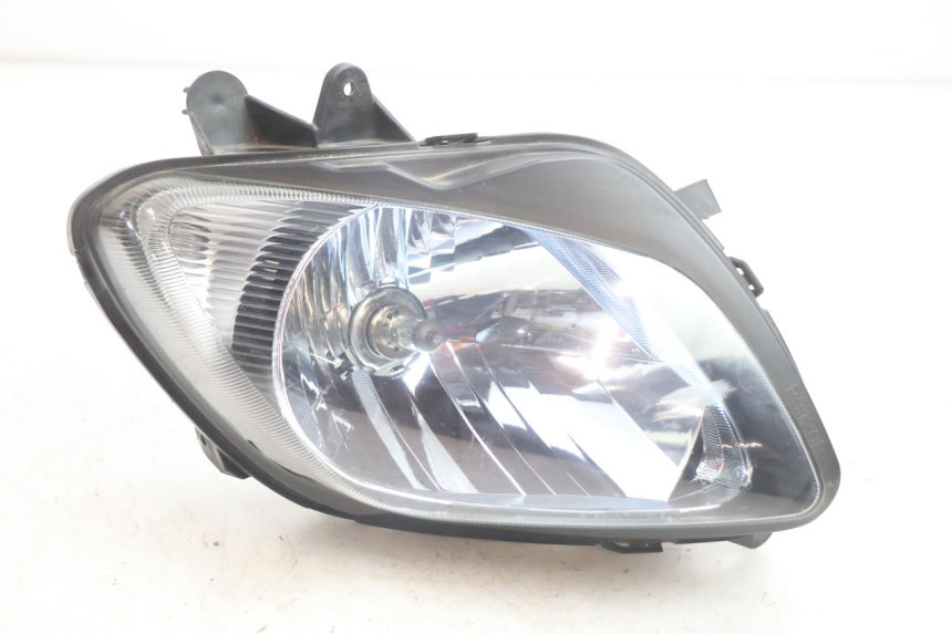 photo de FARO DELANTERO DERECHA SUZUKI BURGMAN EXECUTIVE ABS 650 (2006 - 2012) - Vista principal
