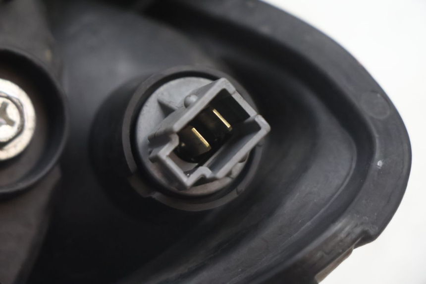 photo de FARO DELANTERO DERECHA SUZUKI BURGMAN EXECUTIVE ABS 650 (2006 - 2012) - Recambio usado revisado