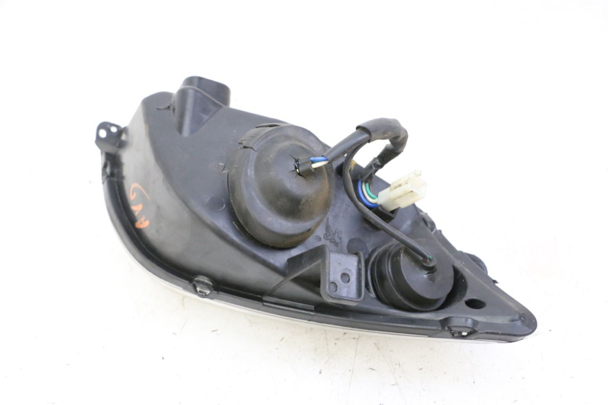 photo de FARO DELANTERO DERECHO PEUGEOT CITYSTAR 50 (2013 - 2017) - Primer plano técnico