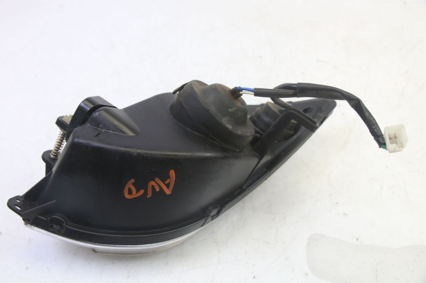 photo de FARO DELANTERO DERECHO PEUGEOT CITYSTAR 50 (2013 - 2017) - Detalles de los puntos de fijación