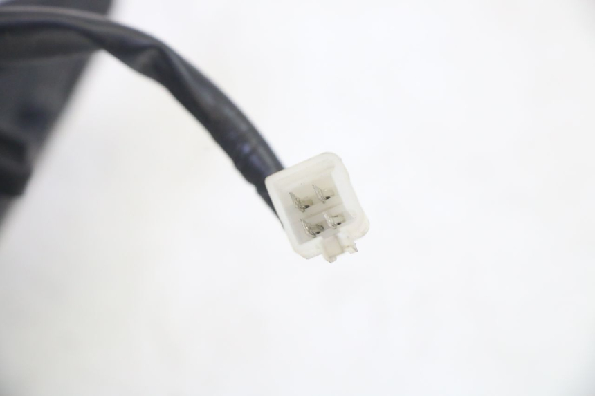 photo de FARO DELANTERO DERECHO PEUGEOT CITYSTAR 50 (2013 - 2017) - Estado de la superficie y material