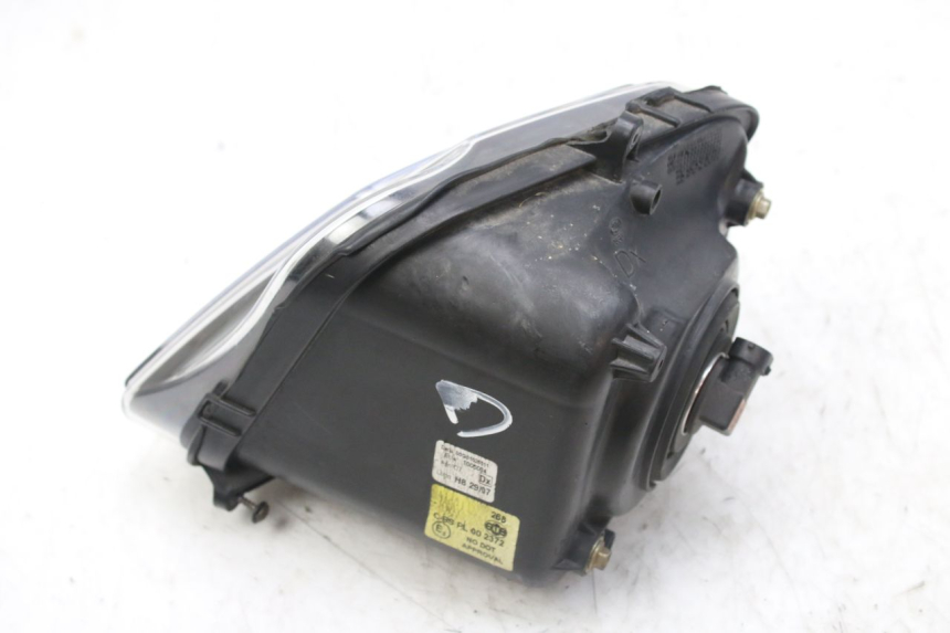 photo de FARO DELANTERO DERECHO DERBI GPR 50 (2004 - 2009) - Otra perspectiva