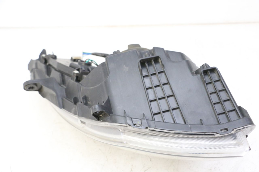 photo de FARO DELANTERO DERECHA SYM JOYMAX 125 (2010 - 2017) - Detalles de los puntos de fijación