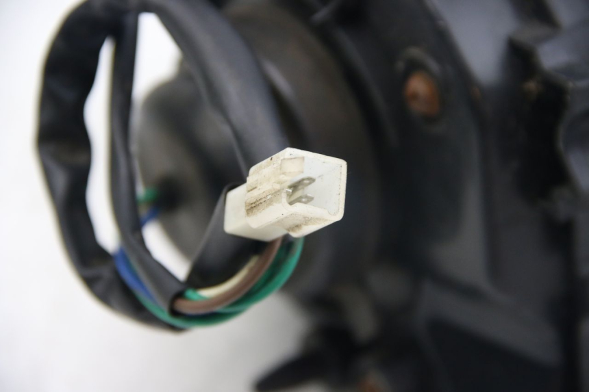 photo de FARO DELANTERO DERECHO SELECT UP OCTALIS 125 (2007 - 2012) - Primer plano técnico