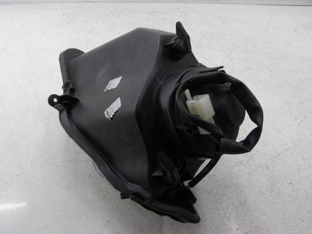 photo de FARO DELANTERO DERECHA PEUGEOT GEOPOLIS 250 (2006 - 2008) - Zoom estado de uso