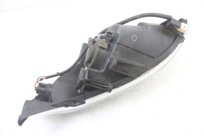 photo de FARO DELANTERO DERECHA PEUGEOT SATELIS 125 (2013 - 2018) - Marcados y referencias originales