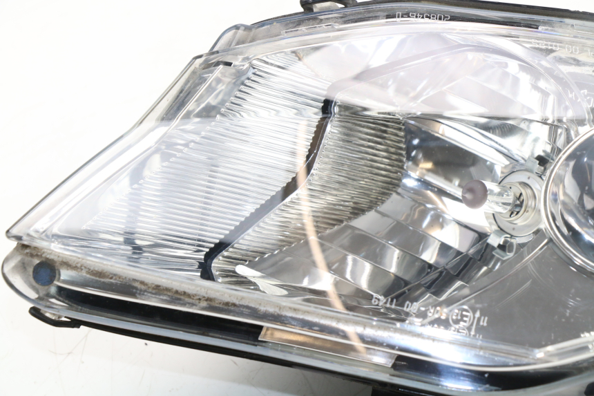 photo de FARO DELANTERO DERECHA PEUGEOT SATELIS COMPRESSOR K15 125 (2006 - 2009) - Zoom calidad de ocasión