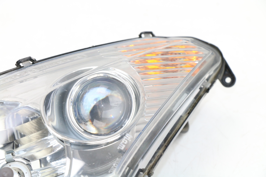 photo de FARO DELANTERO DERECHA PEUGEOT SATELIS COMPRESSOR K15 125 (2006 - 2009) - Foto de producto adicional