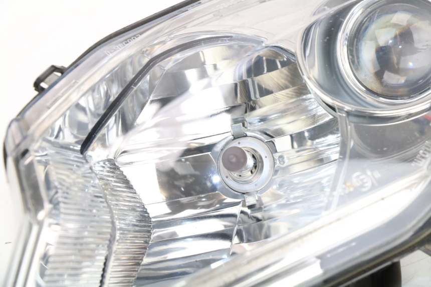 photo de FARO DELANTERO DERECHA PEUGEOT SATELIS COMPRESSOR K15 125 (2006 - 2009) - Zoom calidad de ocasión