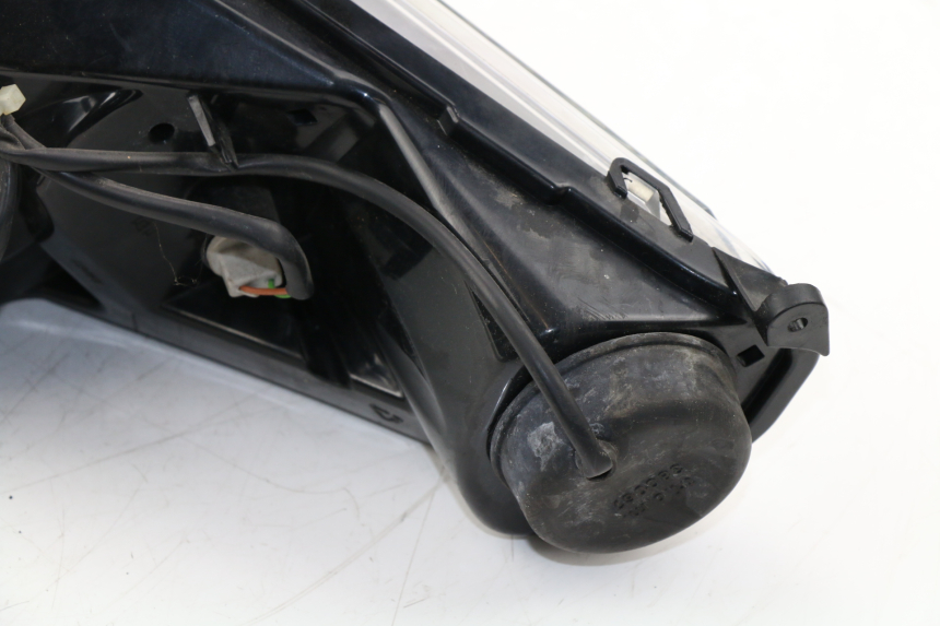 photo de FARO DELANTERO DERECHA PEUGEOT SATELIS COMPRESSOR K15 125 (2006 - 2009) - Detalle de la pieza