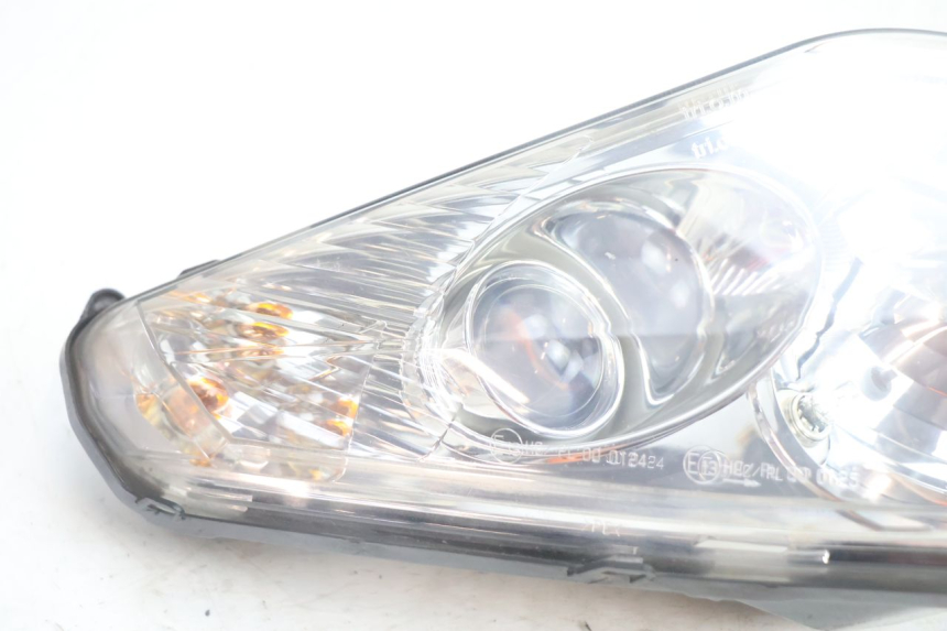 photo de FARO DELANTERO DERECHO PEUGEOT SATELIS 125 (2006 - 2009) - Detalle de la pieza