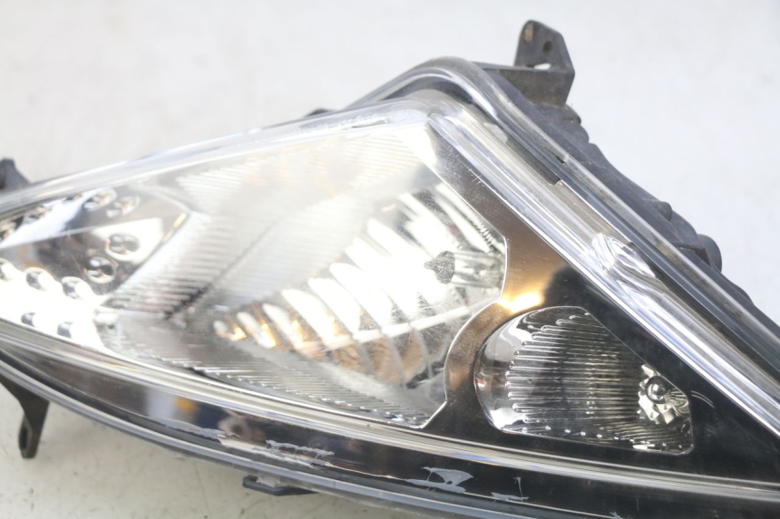 photo de FARO DELANTERO DERECHO PEUGEOT SPEEDFIGHT 3 AIR 50 (2009 - 2015) - Zoom estado de uso