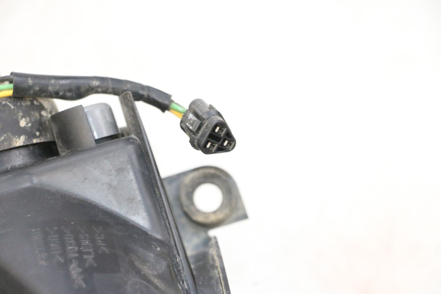 photo de FARO DELANTERO DERECHA YAMAHA YFM R RAPTOR 250 (2008 - 2014) - Primer plano técnico