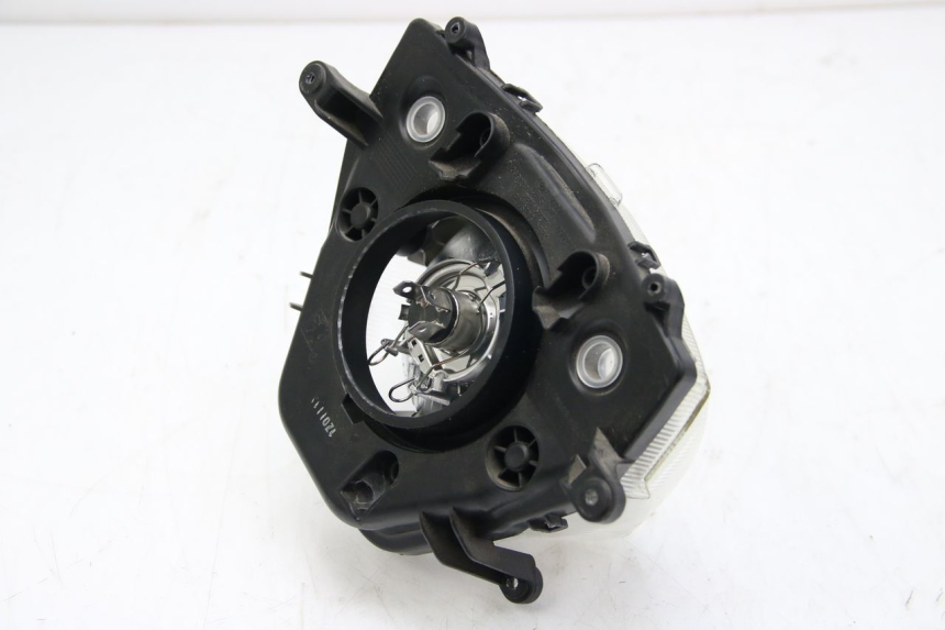 photo de FARO DELANTERO PEUGEOT E-VIVACITY 1 (2012 - 2018) - Primer plano técnico