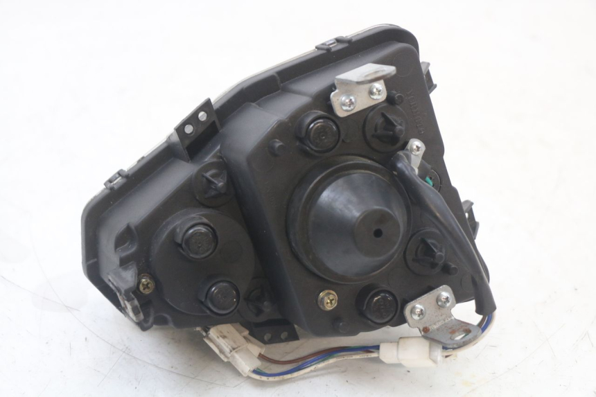 photo de FARO DELANTERO EBROH BRAVO GLE 1 (2020 - 2024) - Detalles de los puntos de fijación