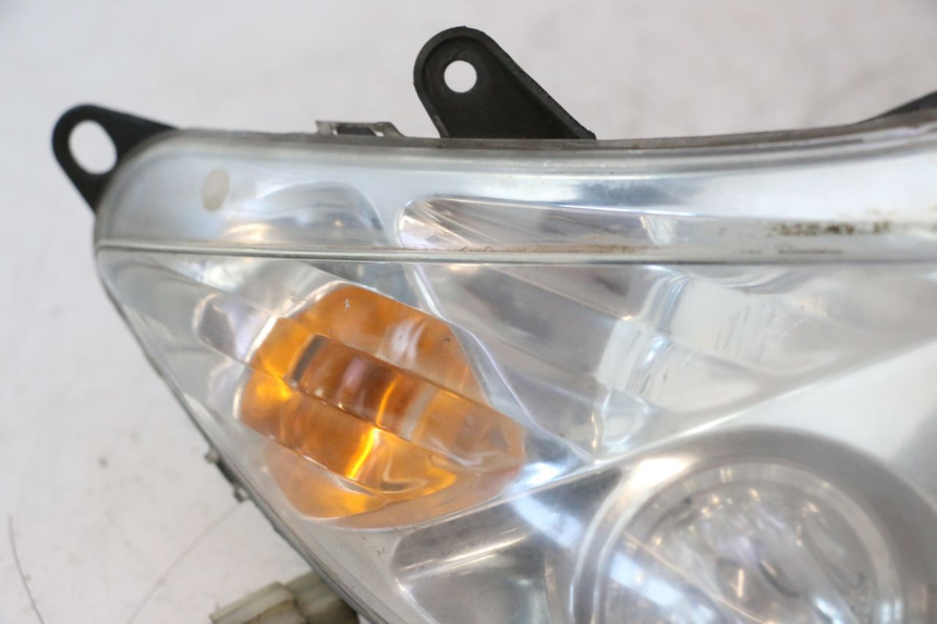 photo de FARO DELANTERO PEUGEOT ELYSTAR 50 (2002 - 2014) - Primer plano de alta resolución