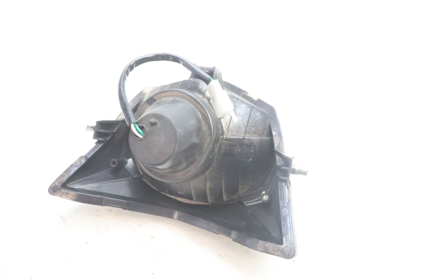 photo de FARO DELANTERO JM MOTORS EVOLIS 4T 50 (2018 - 2022) - Primer plano técnico