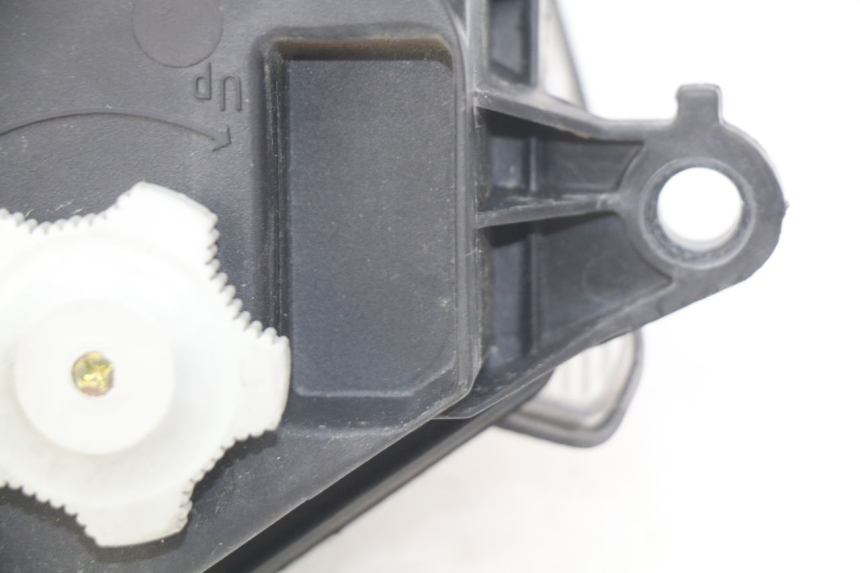 photo de FARO DELANTERO HONDA FES PANTHEON 2T 125 (1998 - 2002) - Detalles de los puntos de fijación