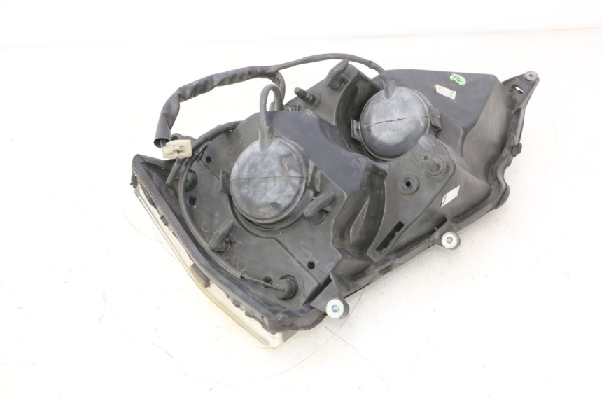 photo de FARO DELANTERO HONDA FES PANTHEON 125 (2003 - 2007) - Primer plano técnico